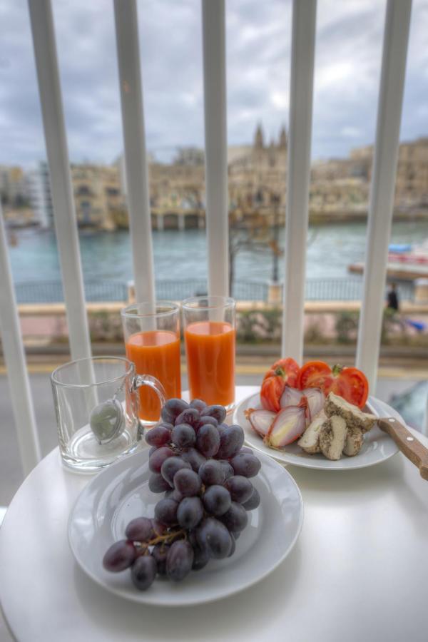 First Floor Studio Apartment Seconds From Balluta Bay Ipap1-1 Sliema Exterior photo